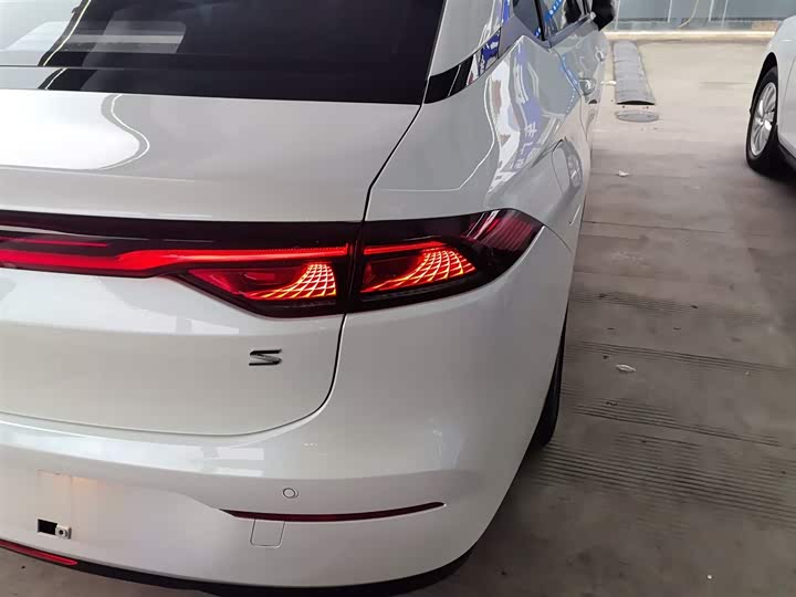 GAC Aion S 2023 2023款 魅 580 磷酸铁锂