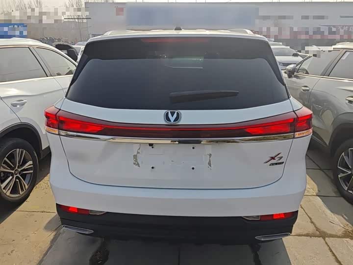 Changan X7 Plus 2024 2024款 1.5T 自动尊耀型 7座