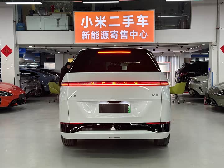 XPeng X9 2025 2025款 纯电 740超长续航 Max