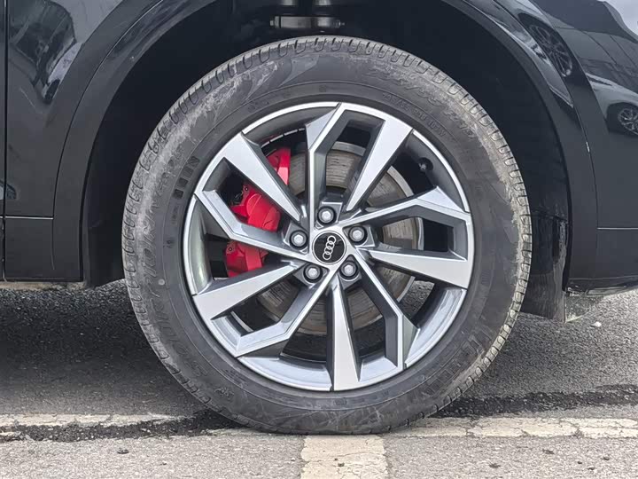 Audi Q5L 2025 2025款 40 TFSI 豪华动感型