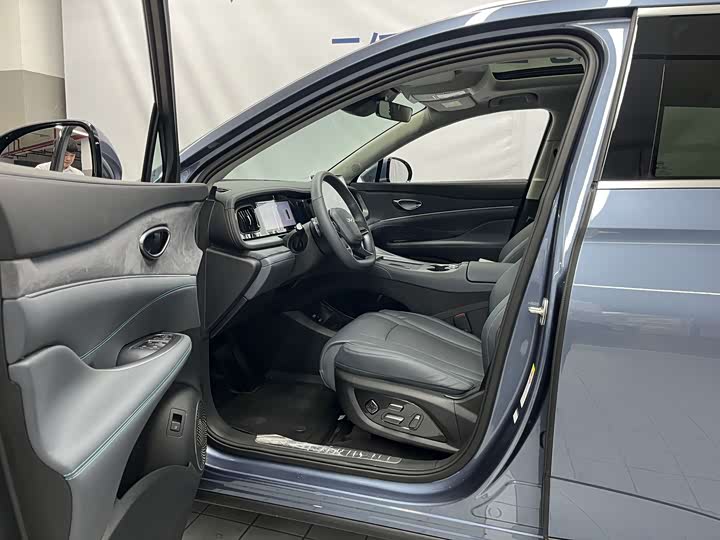 BYD Sea Lion 07 DM-i Hybrid 2025 2025款 150 领航+版