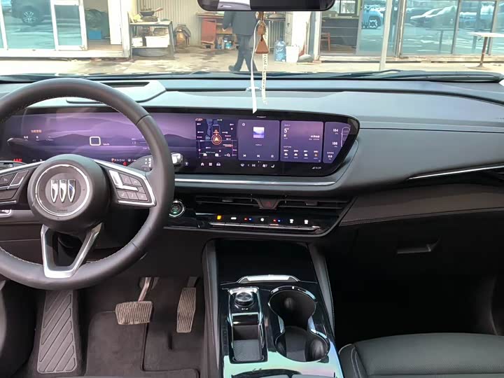 Buick Envision Plus 2024 2024款 昂科威Plus 28T 两驱尊享版