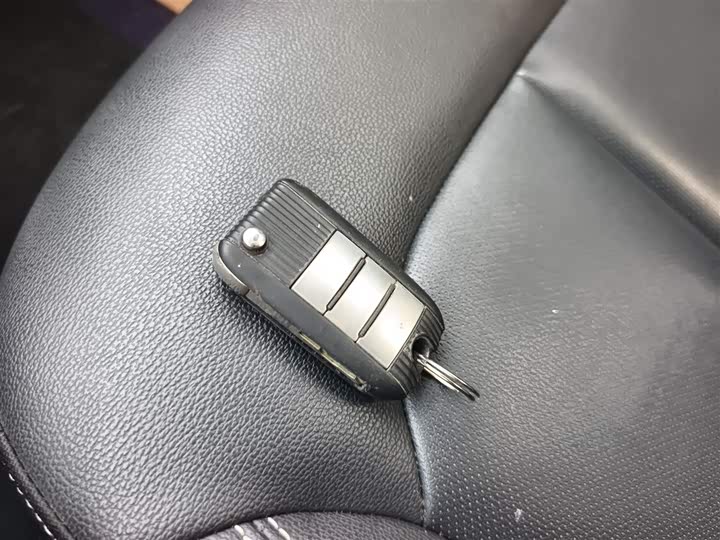 Roewe i6 2020 2020款 PLUS 1.6L CVT 4G互联荣耀旗舰版