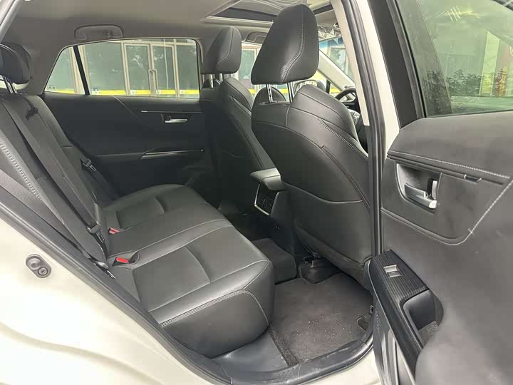 Toyota Venza 2023 2023款 2.0L CVT两驱尊贵版