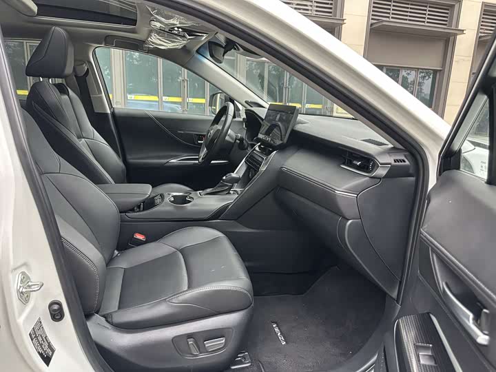 Toyota Venza 2023 2023款 2.0L CVT两驱尊贵版