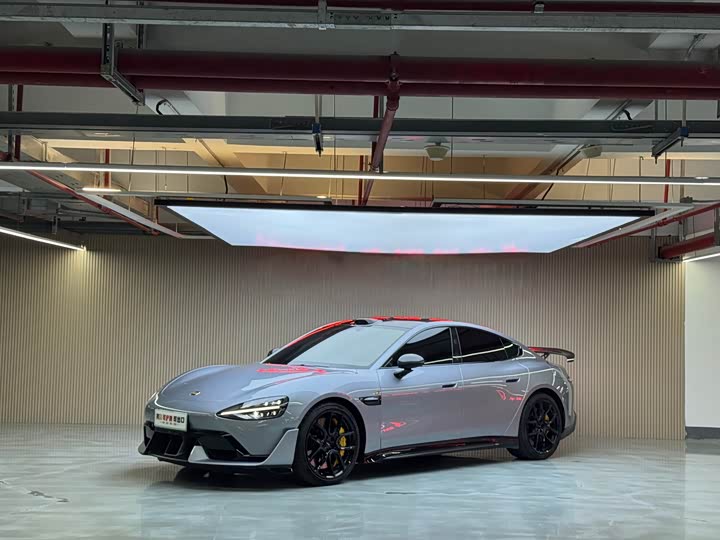 2025 Xiaomi SU7 Ultra