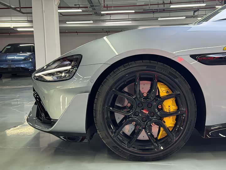 2025 Xiaomi SU7 Ultra