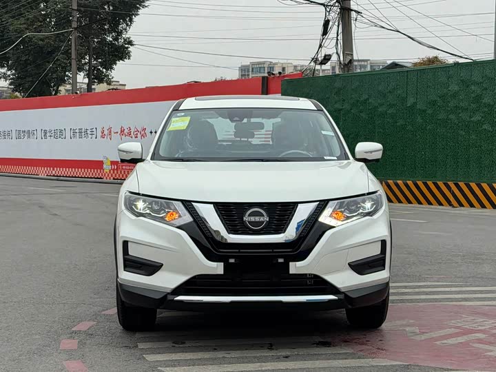 Nissan X-Trail 2025 2025款 荣誉 2.0L 两驱领先版