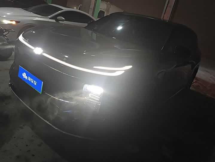 Changan Qiyuan (Nevo) Q07 2025 2025款 215尊荣型