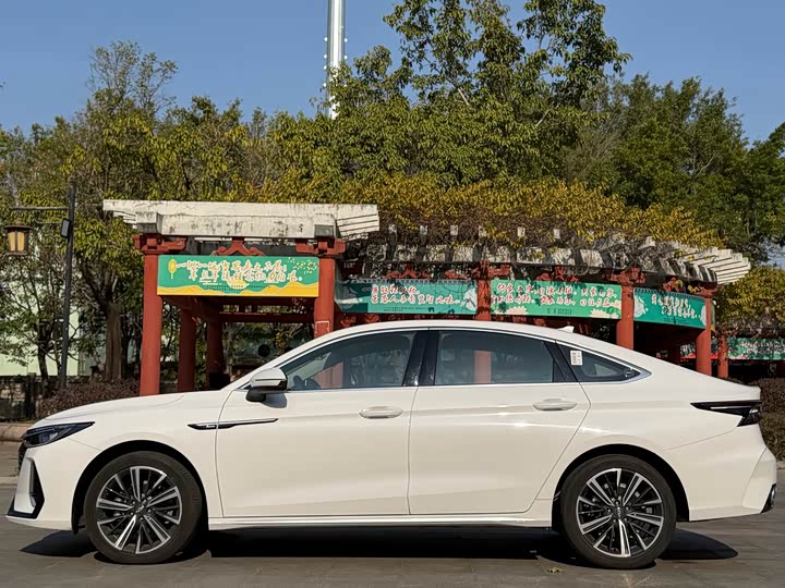 Chery Arrizo 8 2025 2025款 1.6T DCT卓越版