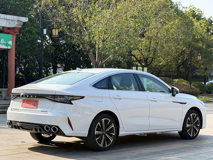 Chery Arrizo 8 2025 2025款 1.6T DCT卓越版