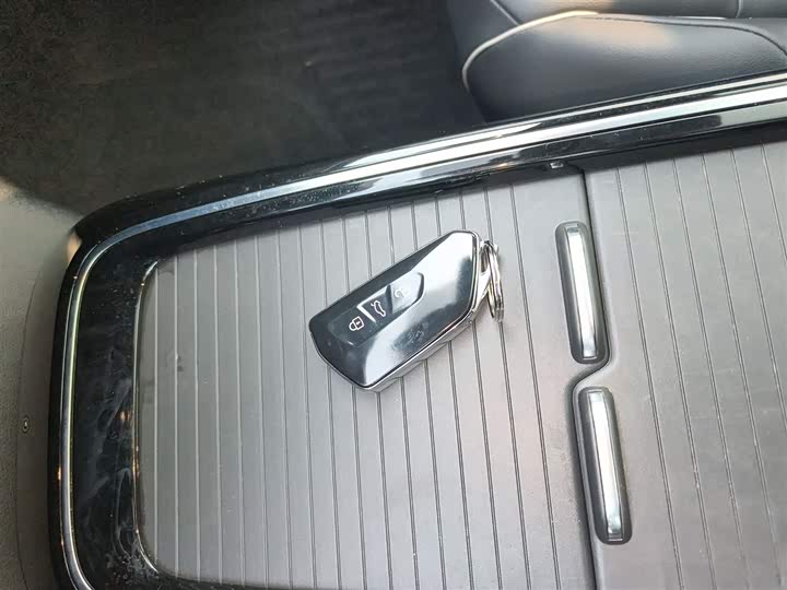 Volkswagen ID.4 X 2025 2025款 聪明款 纯净智享版