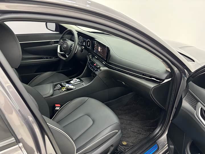 Hyundai Mistra 2021 2021款 270TGDi DCT TOP旗舰版