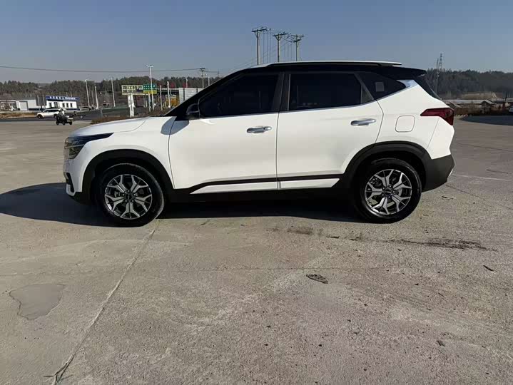 2021 Kia KX3