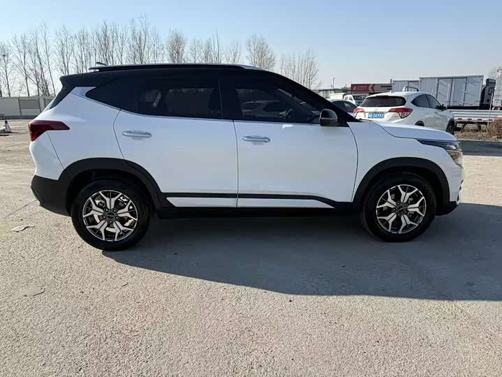 Kia KX3 2021 2021款 1.5L CVT焕新版