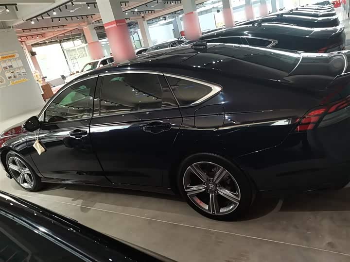 Honda Accord 2025 2025款 260TURBO 尊贵版