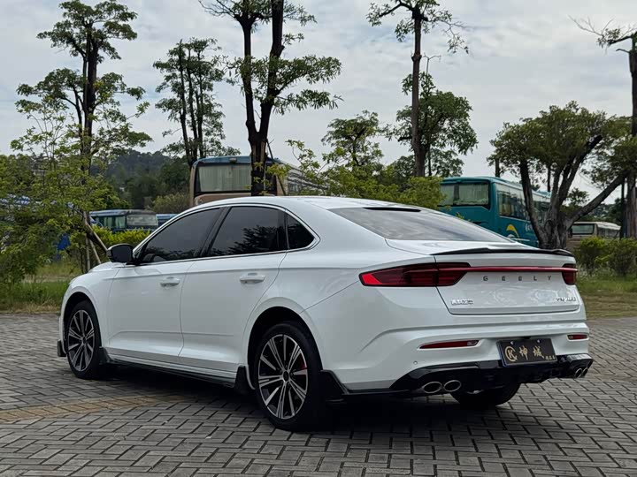 Geely Preface 2025 2025款 东方曜 1.5TD 昆仑版
