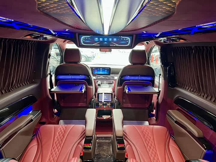 Mercedes-Benz Vito 2024 2024款 2.0T 精英版 7座