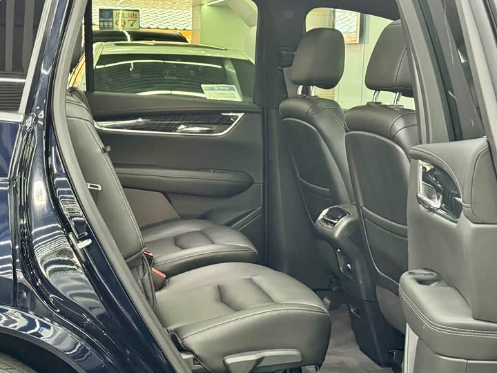 Cadillac XT6 2022 2022款 2.0T 六座两驱豪华型