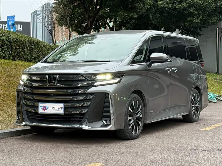 Toyota Vellfire 2024 2024款 皇冠 双擎 2.5L 至尊行政版