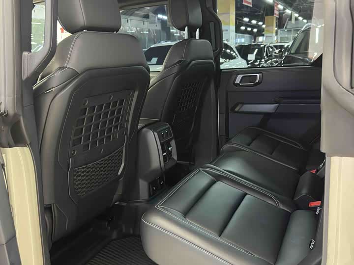Ford Bronco 2024 2024款 2.3T 墨钻