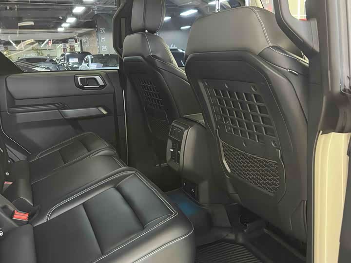 Ford Bronco 2024 2024款 2.3T 墨钻