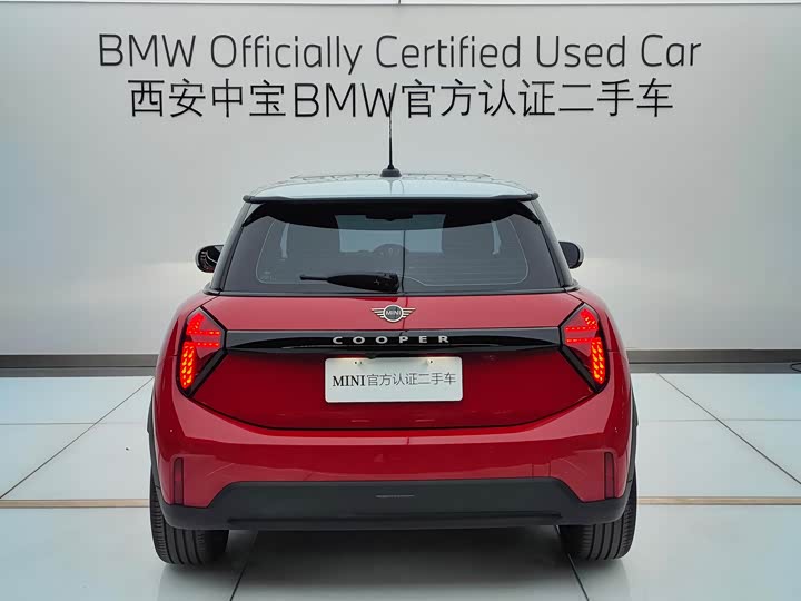 Mini Mini 2025 2025款 1.5T COOPER 经典派
