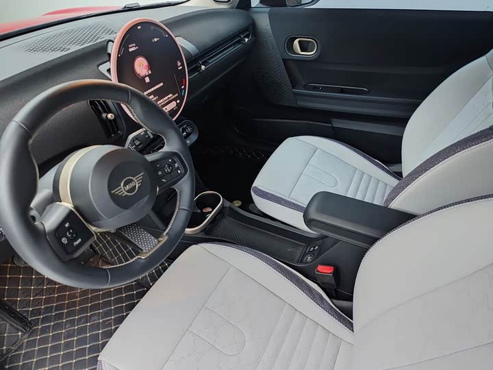 Mini Mini 2025 2025款 1.5T COOPER 经典派