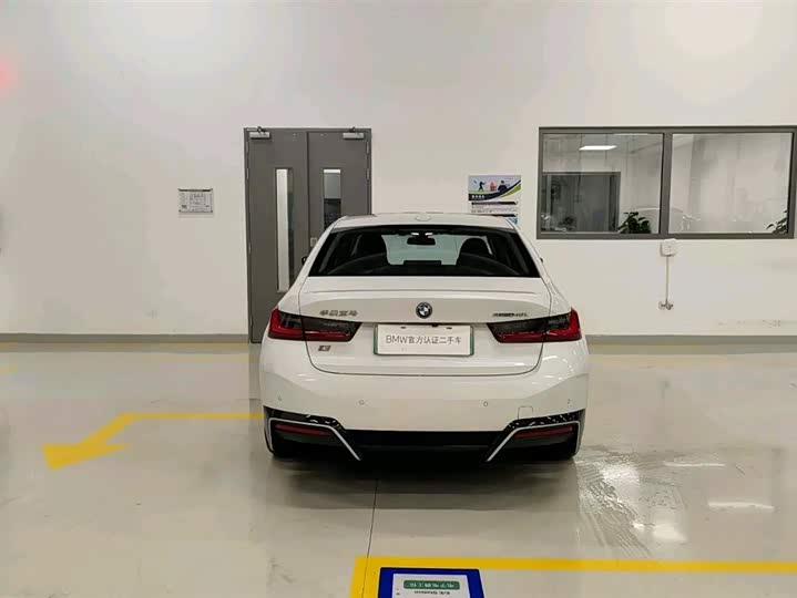 BMW i3 2025 2025款 eDrive 40 L 曜夜套装