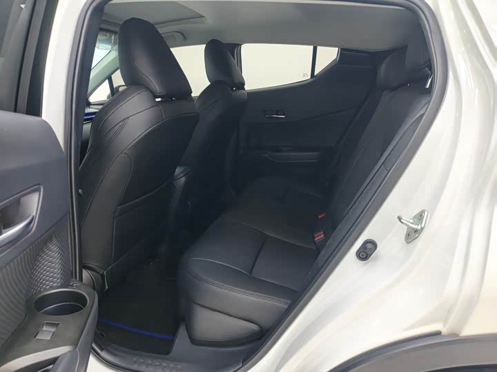 Toyota C-HR 2022 2022款 2.0L 舒适版