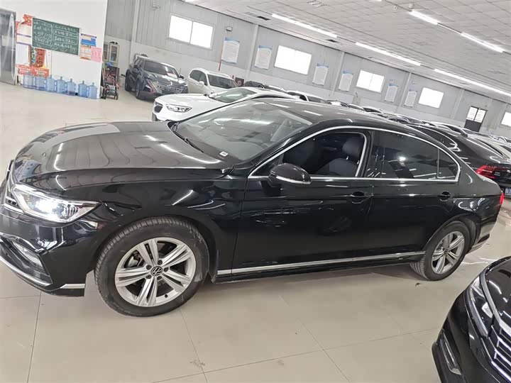 Volkswagen Magotan 2025 2025款 众享款 280TSI DSG舒适型