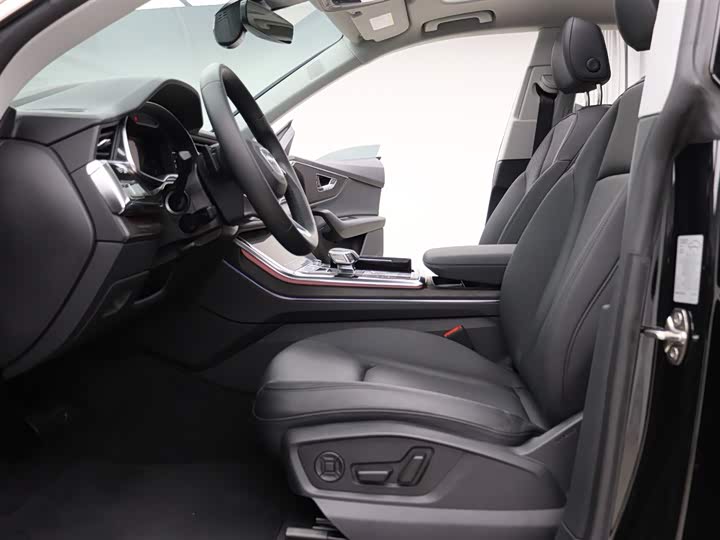 Audi Q8 2022 2022款 55 TFSI 豪华动感型