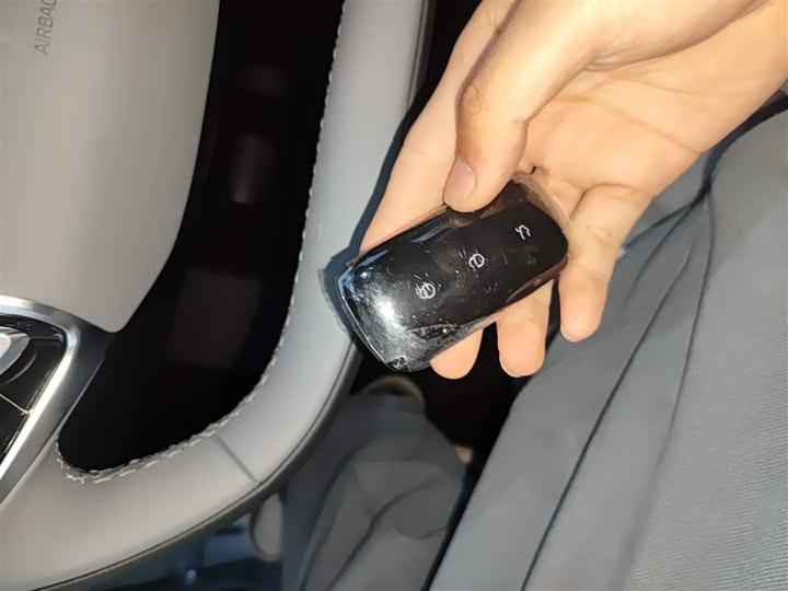 Geely Galaxy L6 2025 2025款 EM-i 140km 星舰版