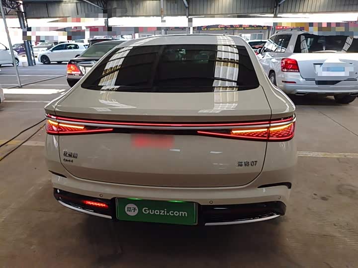 BYD Seal 07 DM-i Hybrid 2025 2025款 DM-i 1.5L 125km 豪华型