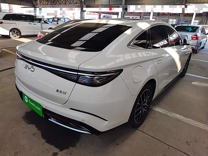 BYD Seal 07 DM-i Hybrid 2025 2025款 DM-i 1.5L 125km 豪华型