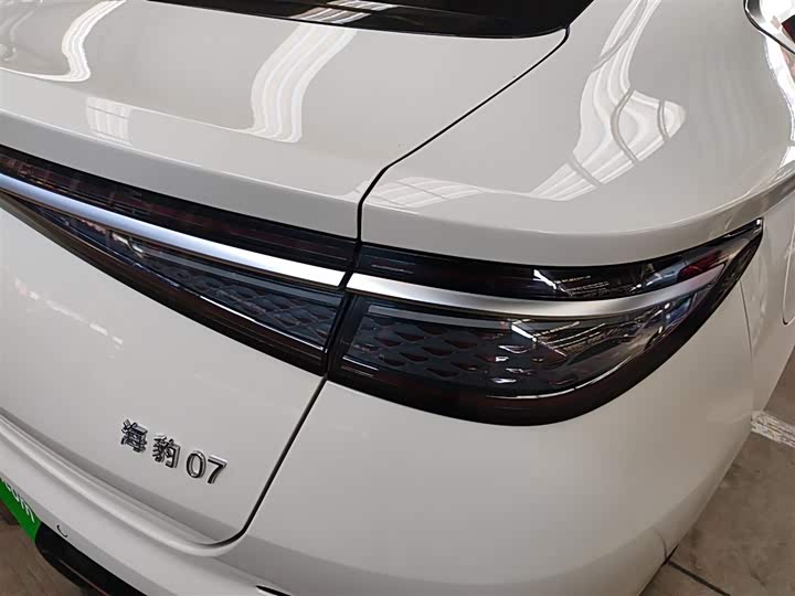 BYD Seal 07 DM-i Hybrid 2025 2025款 DM-i 1.5L 125km 豪华型