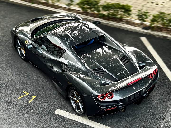 Ferrari F8 2020 2020款 Spider 3.9T V8