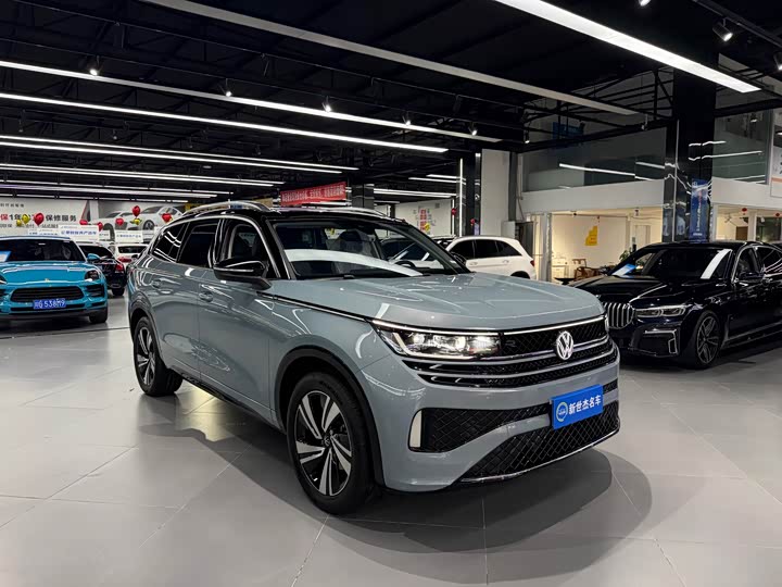 Volkswagen Tavendor 2023 2023款 380TSI 四驱R-Line巡游版