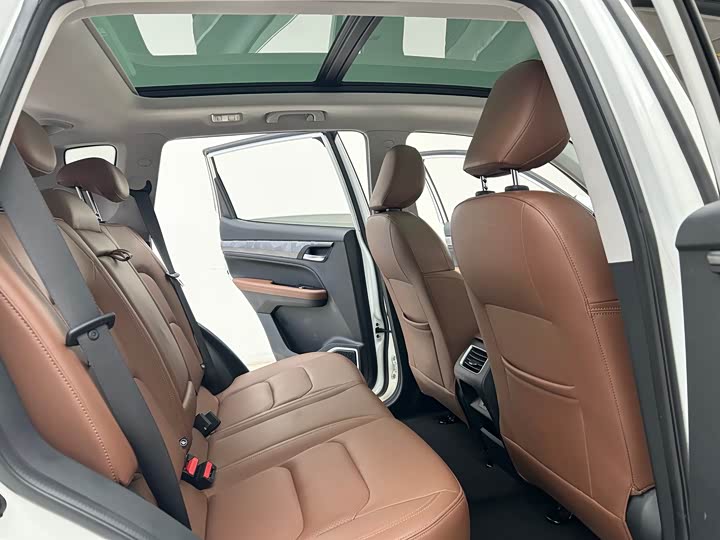 Geely Vision X6 2021 2021款 PRO 1.4T 自动尊贵型