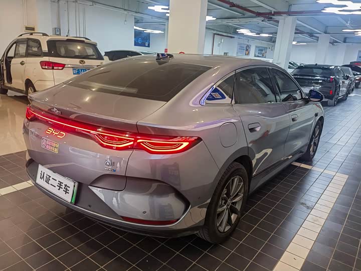 2025 BYD Qin L