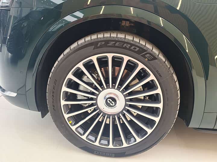 Aito M8 2025 2025款 增程 Ultra版 53.4kWh 6座版