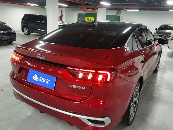 Ford Mondeo 2025 2025款 2.0T EcoBoost 至尊型