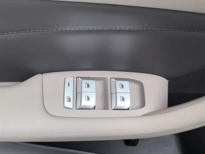 MG Motor ES5 2025 2025款 525max 后驱智驾版