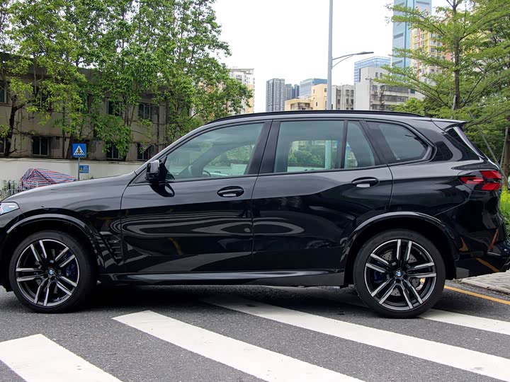 BMW X5 M 2023 2023款 X5 M 雷霆版