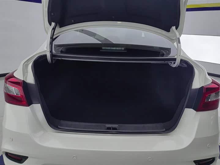 Nissan Sylphy 2024 2024款 经典 1.6XL CVT豪华版