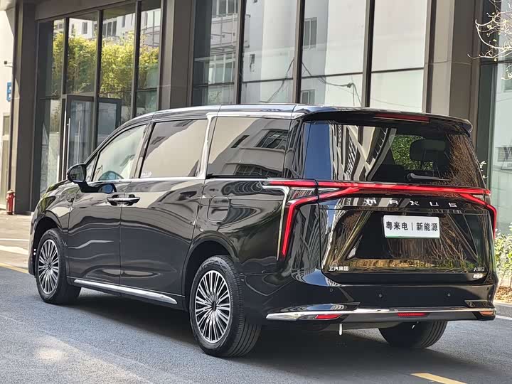 Maxus Mifa 9 2024 2024款 超混 超长续航高山版 七座