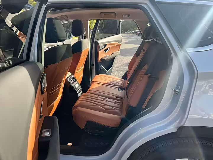 Jetour Shanhai L7 2024 2024款 1.5T 120km ULTRA 7座