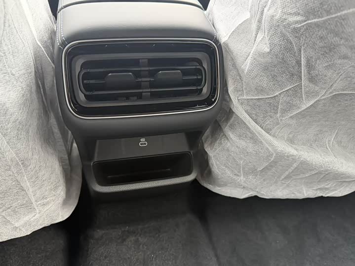 Geely Preface 2026 2026款 东方曜 1.5TD 昆仑版