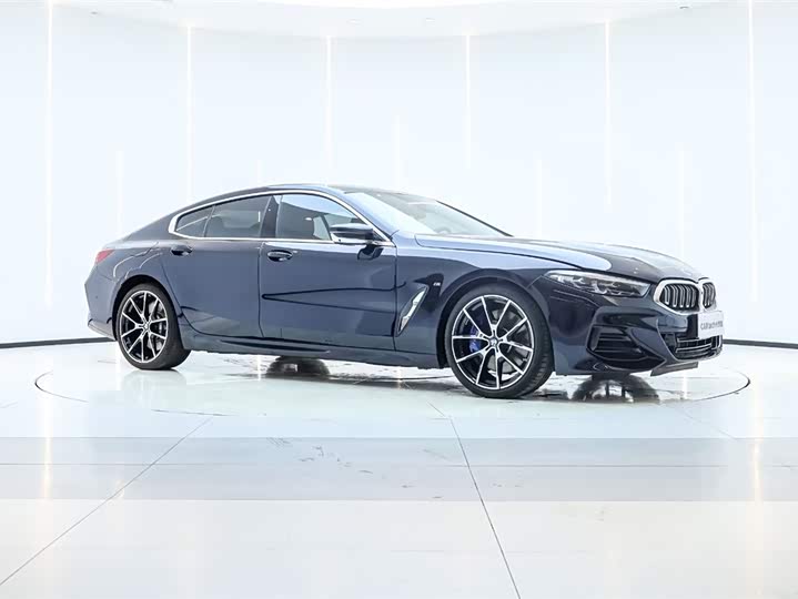 2022 BMW 8 Series