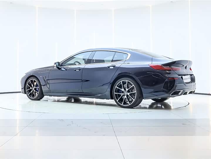 BMW 8 Series 2022 2022款 840i 四门轿跑车 M运动套装